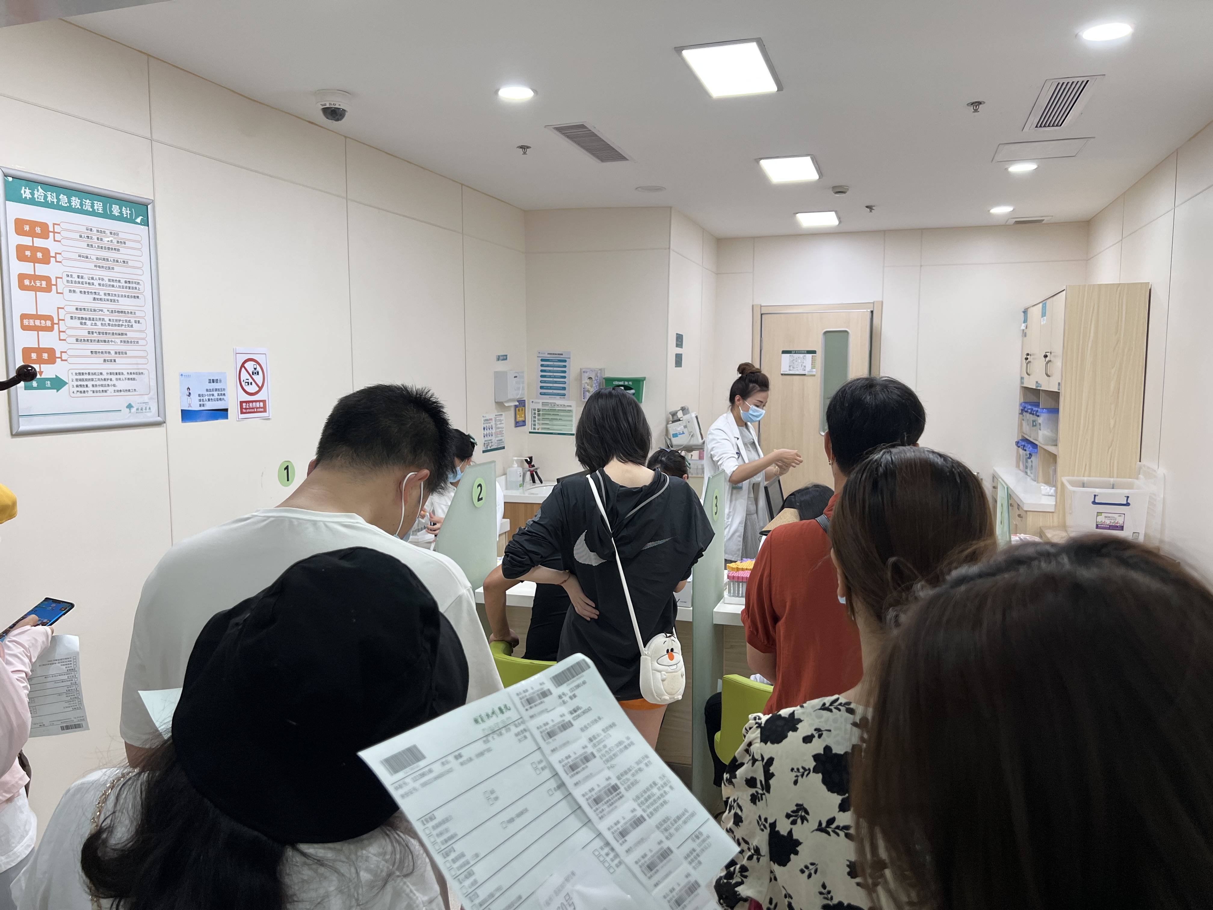 “同心筑梦，，，，，，，健康相伴” 尊龙凯时文创集团工会组织员工体检活动