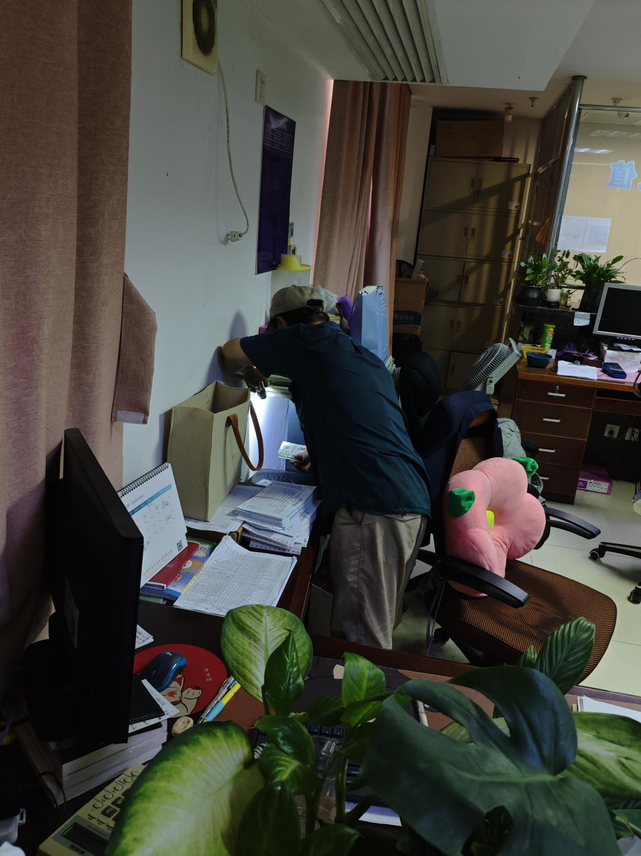 驱除“四害”，，，，，，，“卫”爱同行