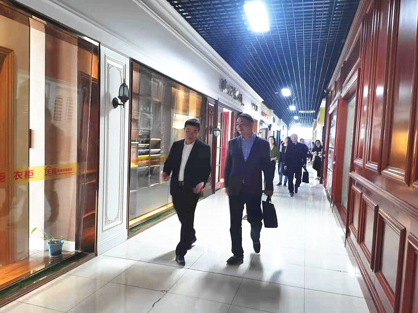 尊龙凯时市场参加全市职工队伍情况调研指导座谈会