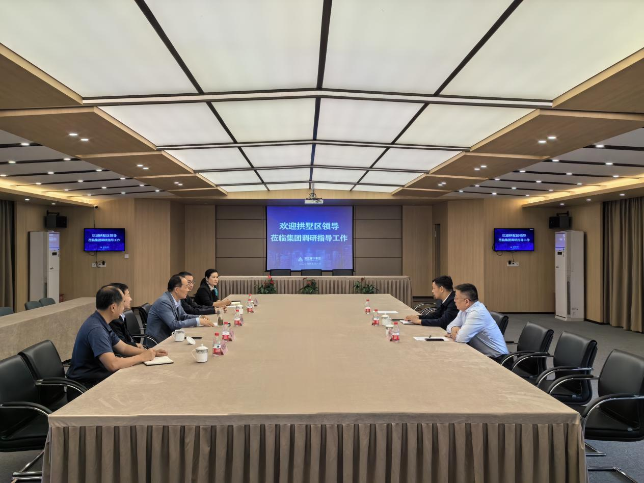 拱墅区区长敖煜新调研浙江尊龙凯时集团，，，，，鼓励龙头企业持续发挥引领作用
